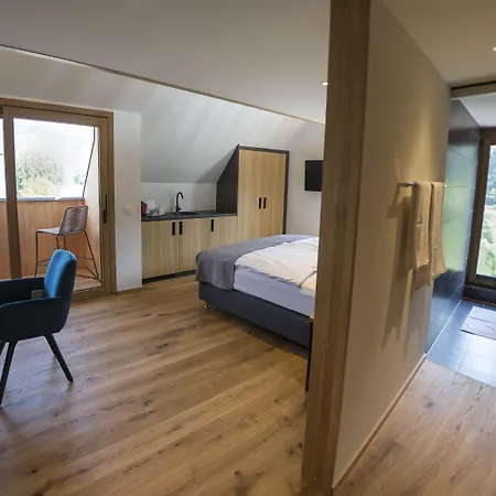 Rieslingquartier - Mosel Wein 3*